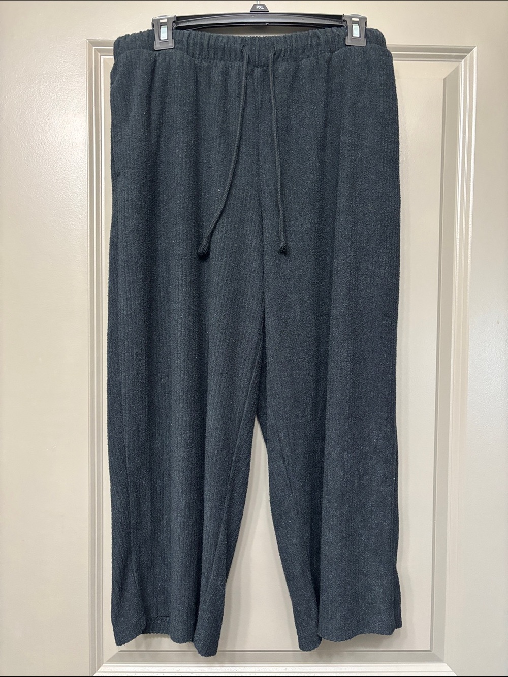 Nanette Lepore Black Knit Drawstring Capris